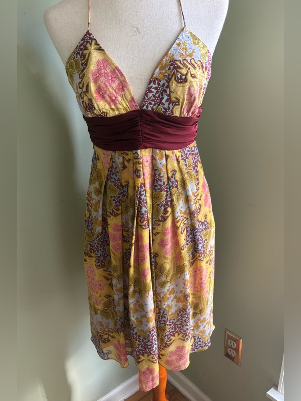 Vintage Nicole Miller Collection silk halter minidress Sz 0. Botanical. Great!